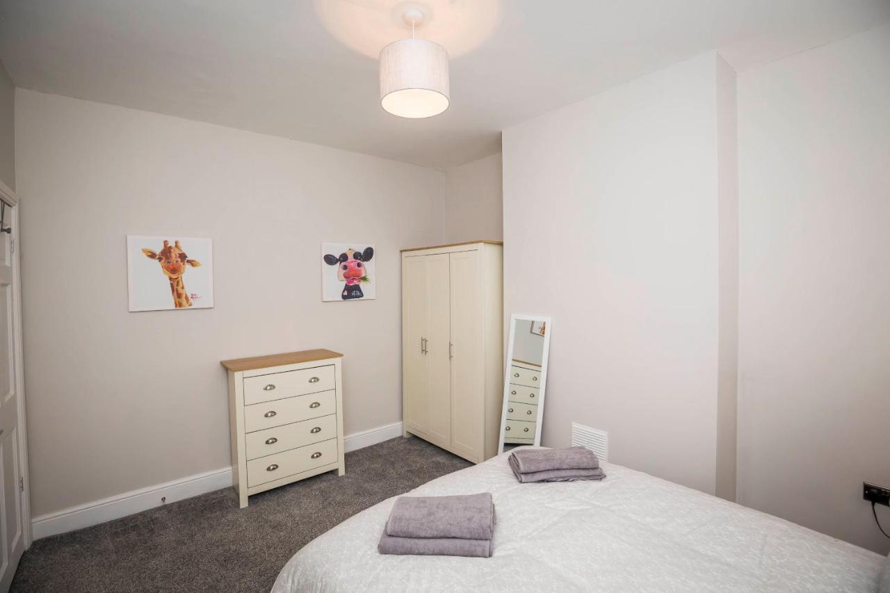 Spacious, Modern 4 Bed House Close To City Centre Chester Luaran gambar