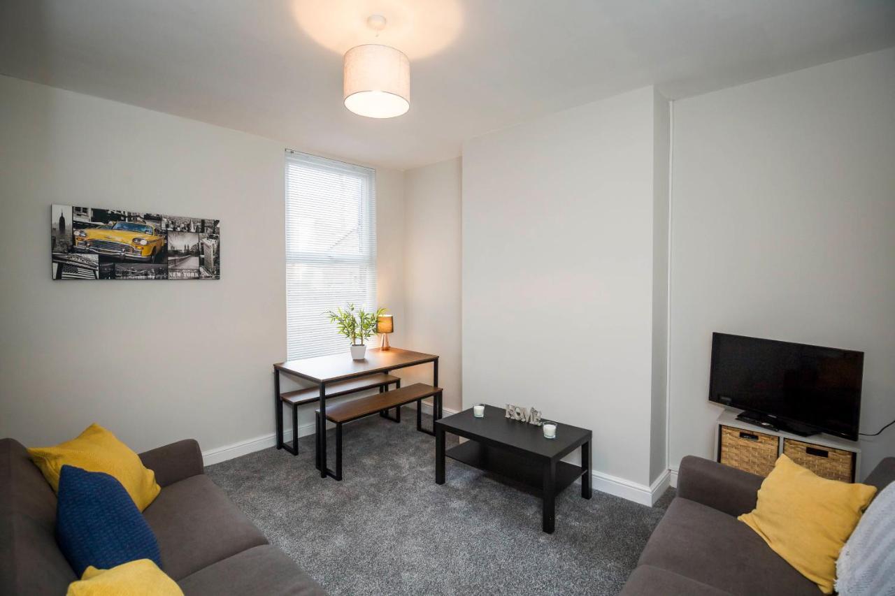 Spacious, Modern 4 Bed House Close To City Centre Chester Luaran gambar